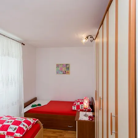 Peaceful Paradise Apartment Kastela