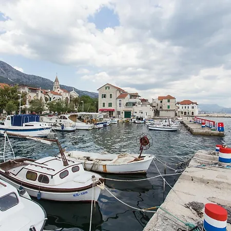 Apartment Peaceful Paradise Kastela